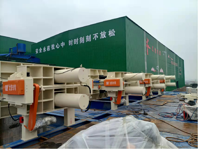 4臺(tái)XMZG8002000 型高壓隔膜壓濾機(jī) (2).jpg
